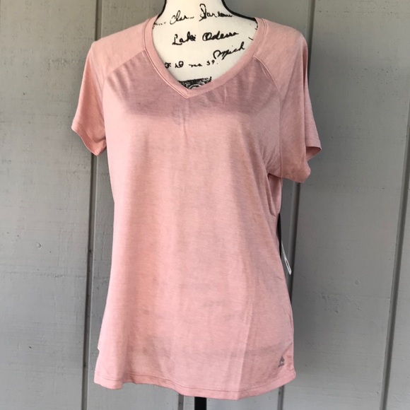 Reebok Tops - NWT Women’s Reebok Sport T